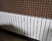 明装四川暖气片的使用注意事项